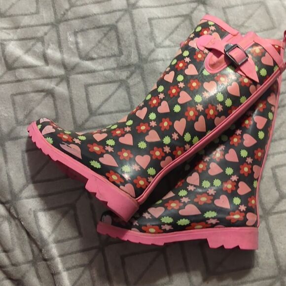 Pink and Black Heart Pattern Winter Rain‎ Boots - Picture 7 of 12